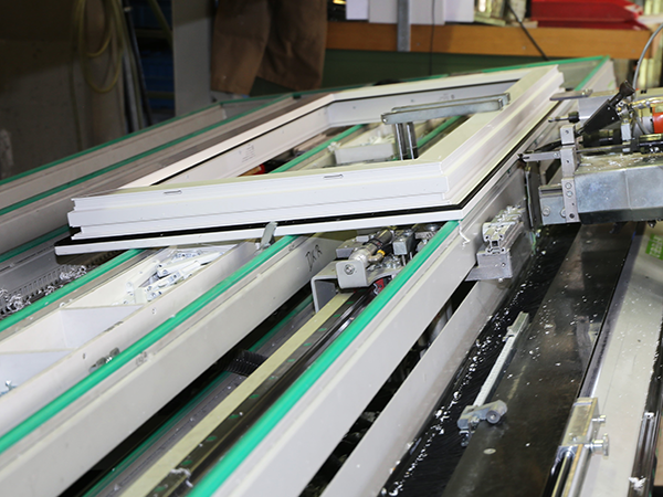 Franke Linearführung in einer Finishmaschine