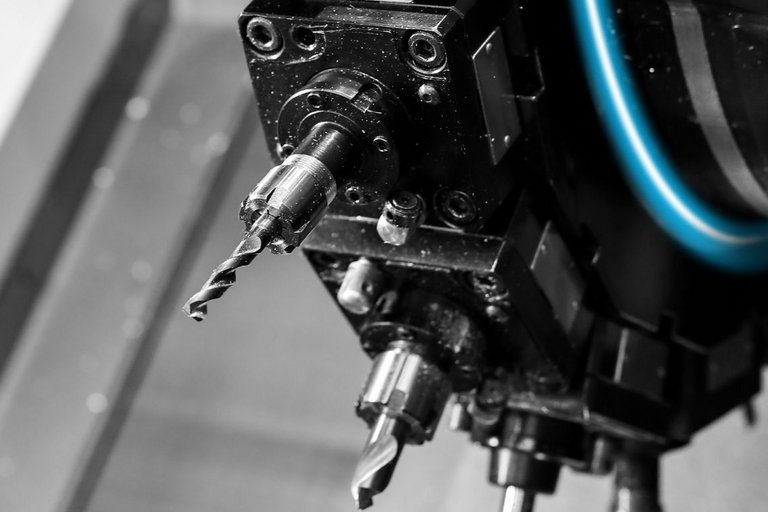 Bearing application example: tool changer