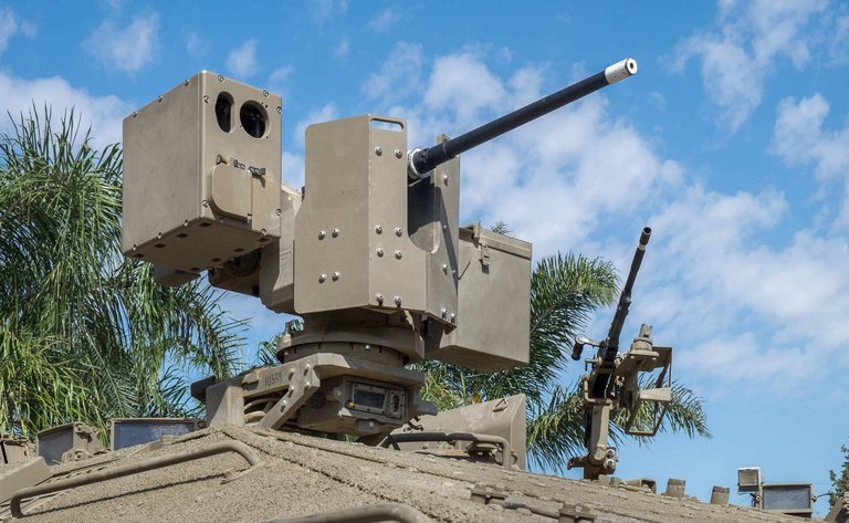 Bearing in the rotating mount of tracked vehicles