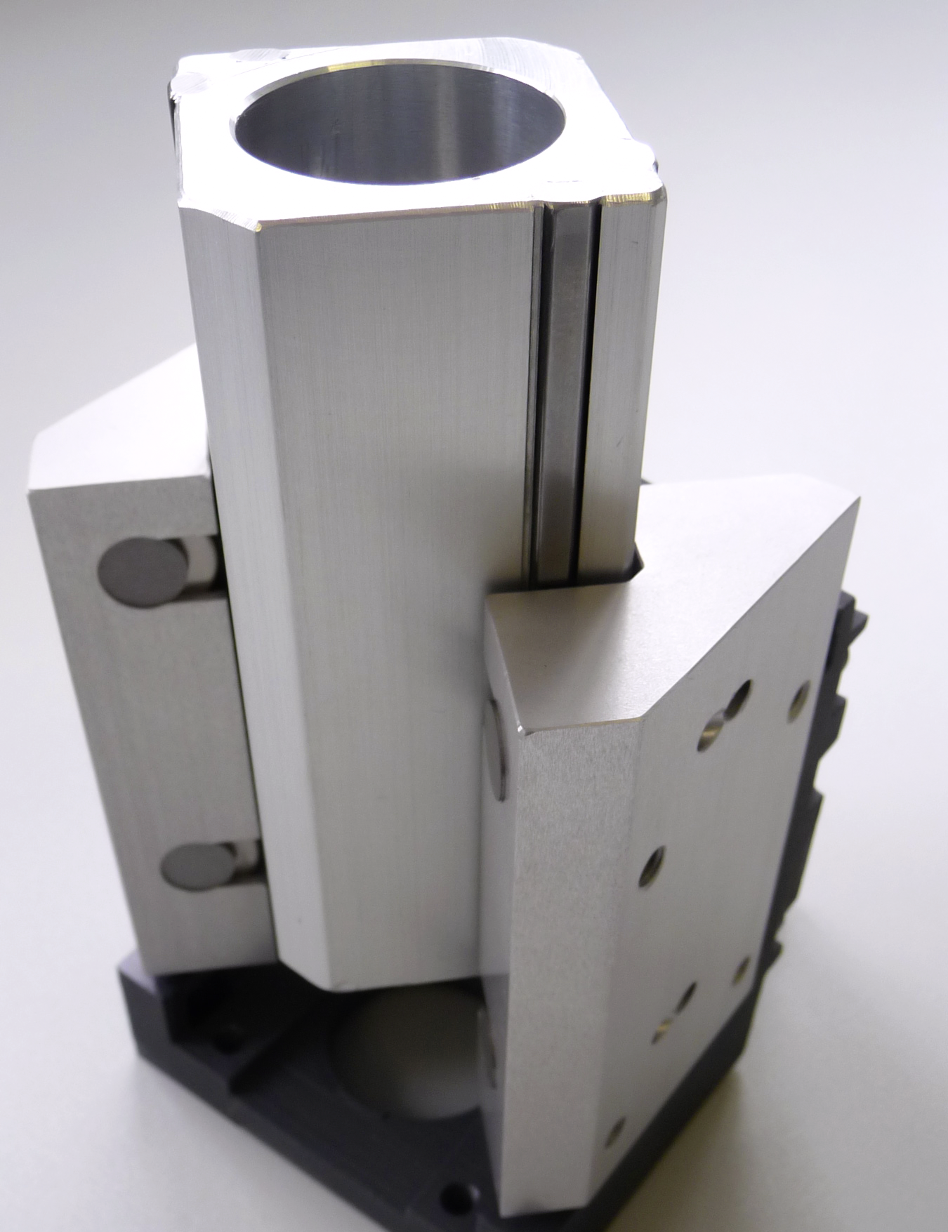 Franke Linearführung in einem Medizingerät von Zeiss Meditec