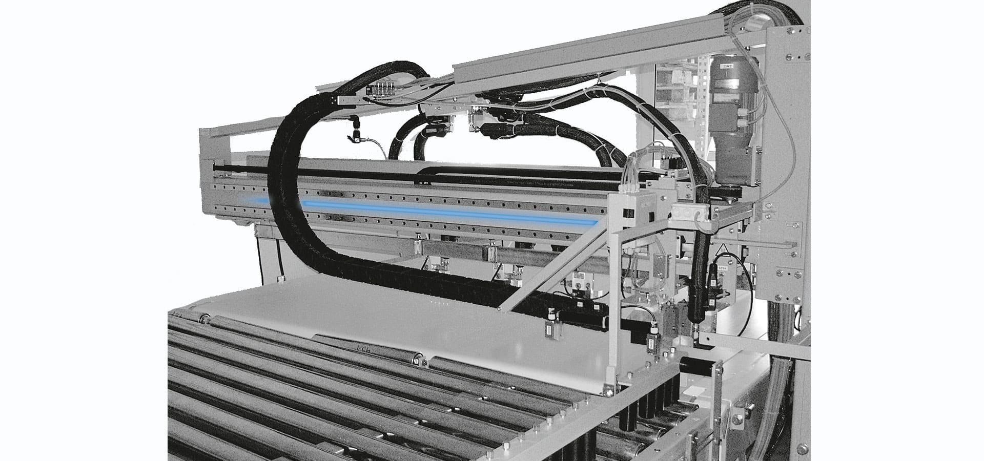 Maschine zur Matratzenproduktion mit Franke Linearführung