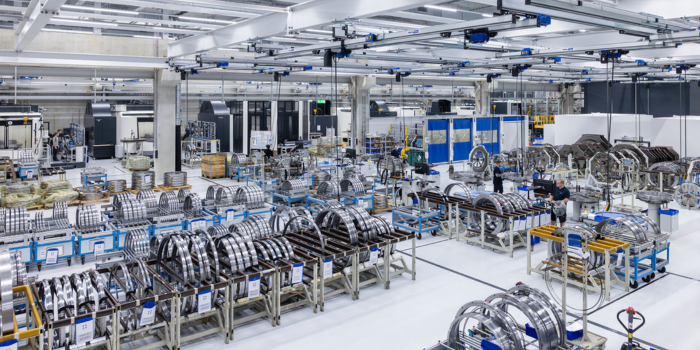 Produktion im neuen Werk 6 von Franke